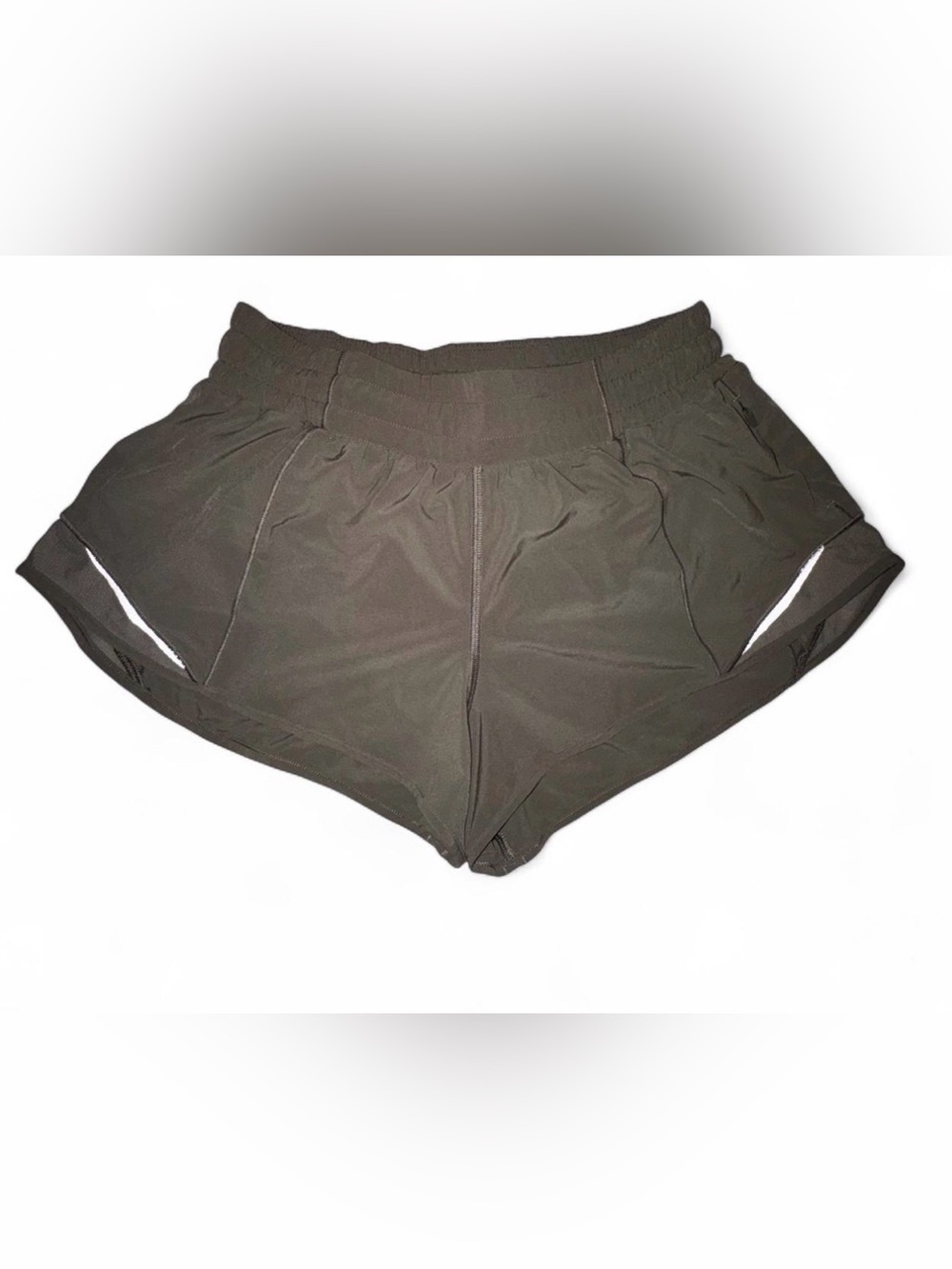 Lululemon Hotty Hot Low-Rise Lined Short 2.5"